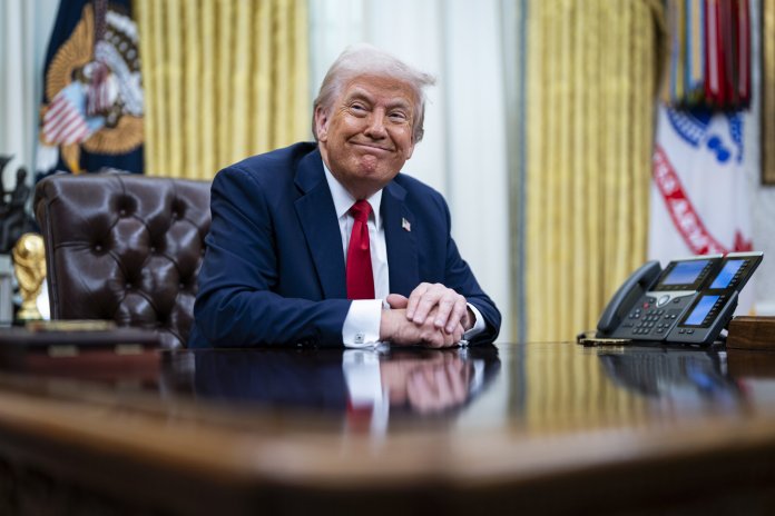 Motivul pentru care comportamentul lui Donald Trump înaintea alegerilor de mijloc de mandat suscită temeri