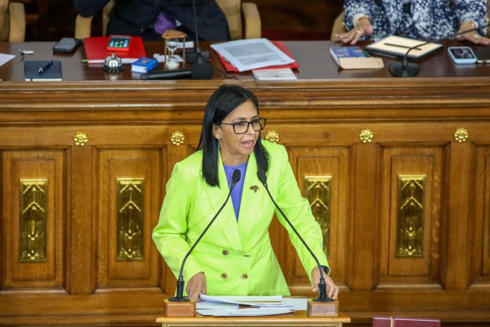 „Ordinile Washingtonului sunt adecvate”: Conducătoarea interimară a Venezuelei cere Statelor Unite să nu interfereze în politica internă