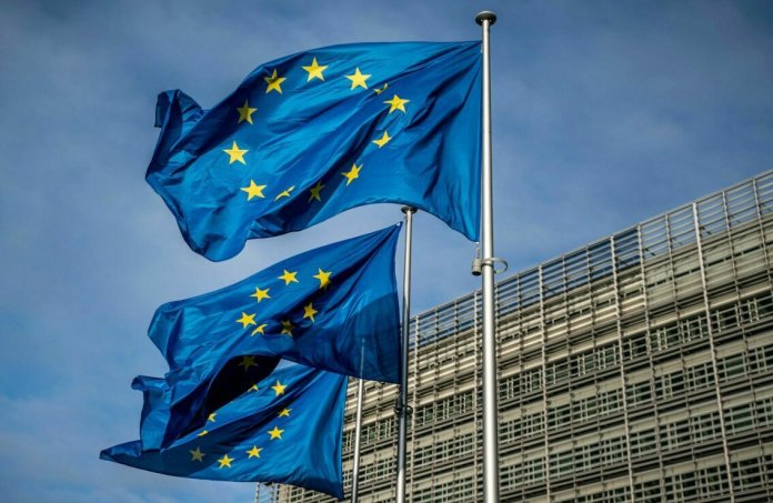 Comisia Europeană reacționează la raportul american referitor la alegerile din România 2024: Un purtător de cuvânt al CE declară că TikTok este „foarte colaborativ” în cadrul investigației UE.