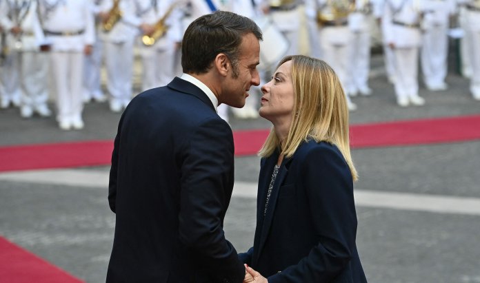 Macron reacționează decisiv la remarcile lui Meloni referitoare la incidentul din Lyon: 