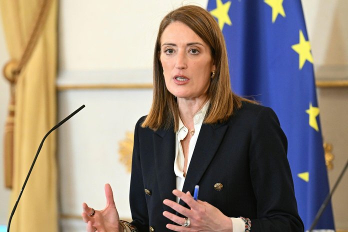 Roberta Metsola a declarat la Strasbourg primele persoane distinse cu Ordinul European de Merit, printre care se regăsesc Maia Sandu și Volodimir Zelenski.