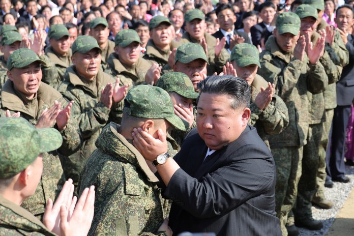 Coreea de Nord a obținut 13 miliarde de dolari din sprijinul militar acordat Rusiei, susțin agențiile de informații din Coreea de Sud.