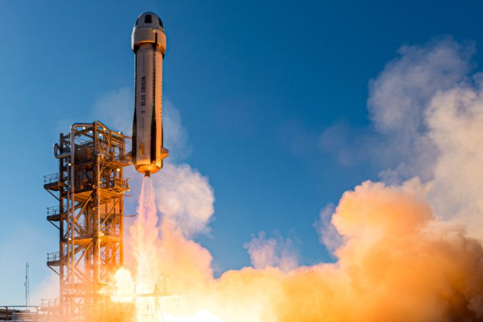 O rachetă Blue Origin a experimentat o detonație în timpul unei încercări în Florida.