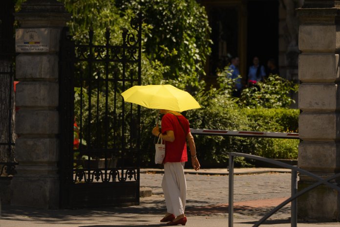 1.000 de decese în plus în Franța din cauza unei canicule fără precedent
