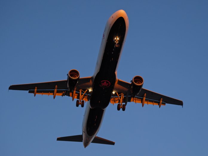 Un ex-pilot Air Canada ar fi desfășurat activități de pilotaj timp de 16 ani fără a deține licență.