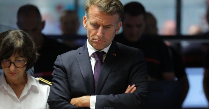 Emmanuel Macron declară că focul din zona Gironde „constituie cea mai serioasă problemă de la Al Doilea...