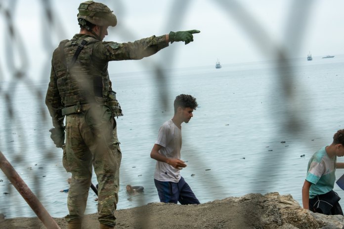 Criza migrației în Ceuta, Spania: De la „Europa adormită se trezește la migrație” la „48.000 din 50.000 au fost deja respinși”