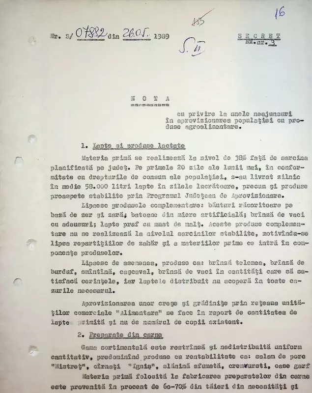 Sărăcia profundă a românilor în perioada comunistă: „Când a mai fost observat un meseriaș muncind o oră pentru 3 ardei” Sărăcia profundă a românilor în perioada comunistă: „Când a mai fost observat un meseriaș muncind o oră pentru 3 ardei”